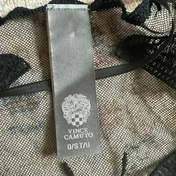 Butterfly black beach/swim coverup - Picture 4 of 4